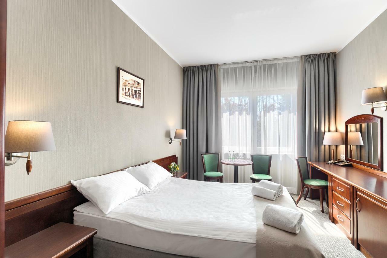 Hotel Olympic Wronki Kültér fotó